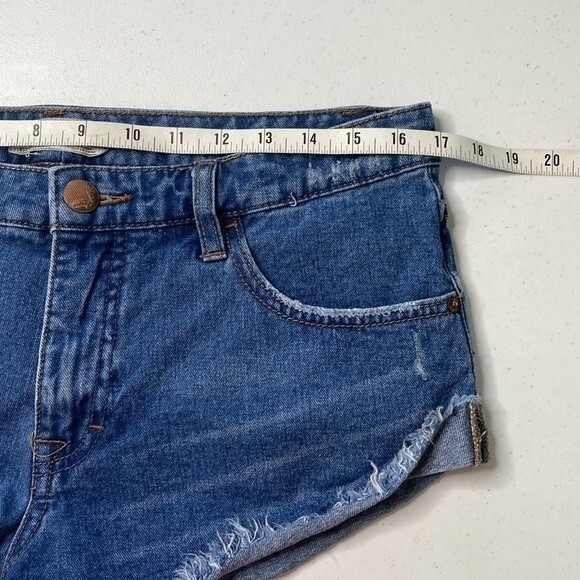 Free People Irreplaceable Cut Off Shorts Distressed Fray - Picture 9 of 12